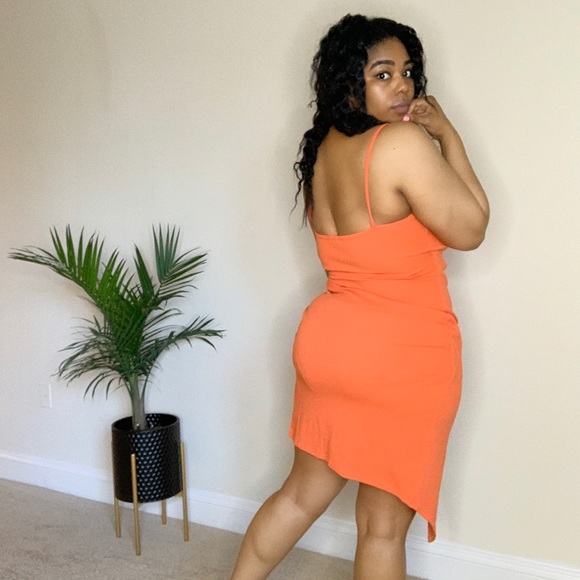 PLT Wrap dress - Picture 2 of 4